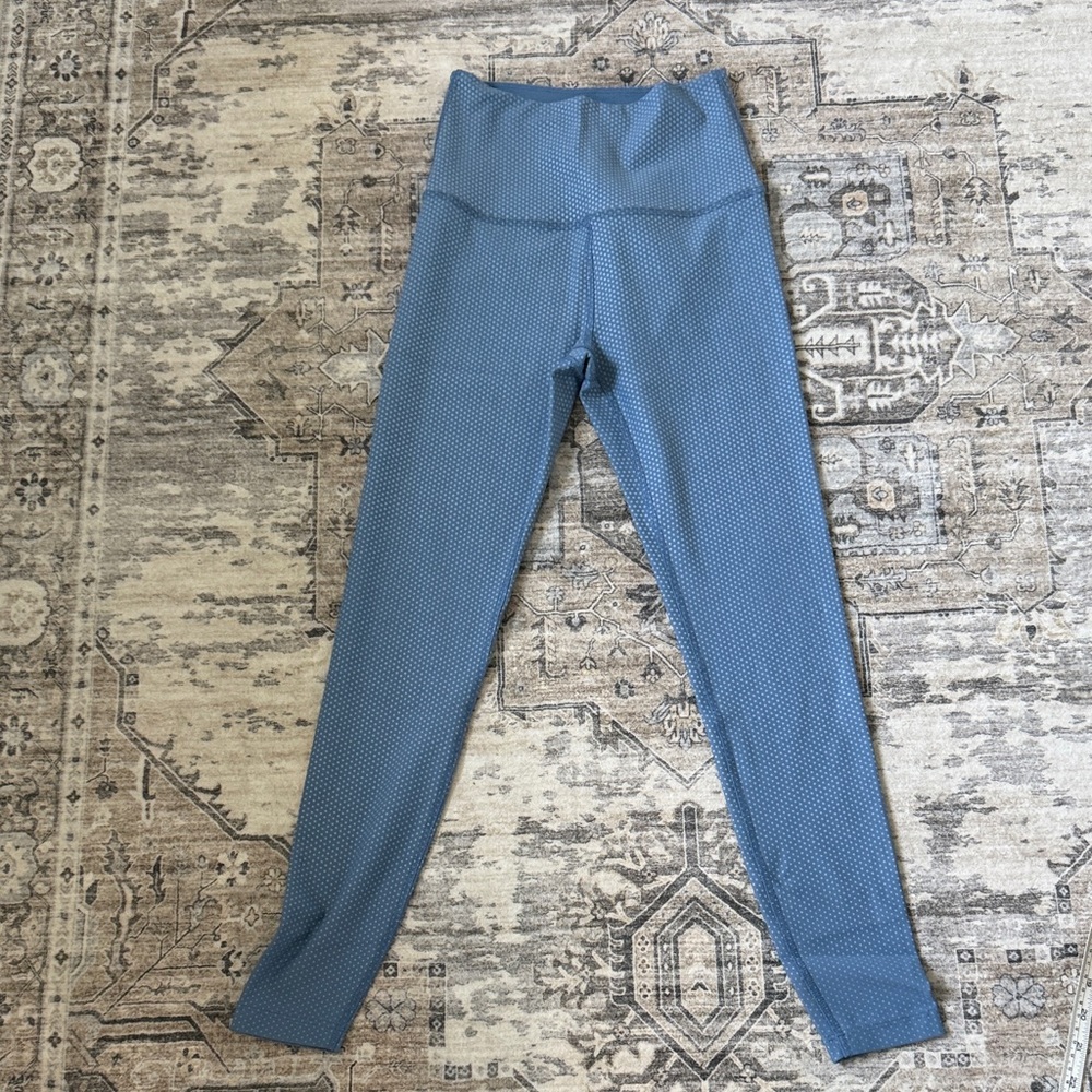Beyond Yoga Blue Patterned Leggings 25” inseam